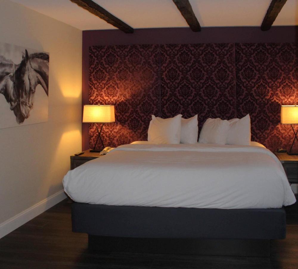 Business King Room - Non-Smoking interior